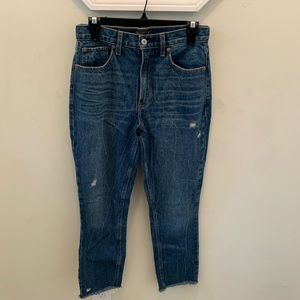 Abercrombie & Fitch Mom Jeans Size 26/2r